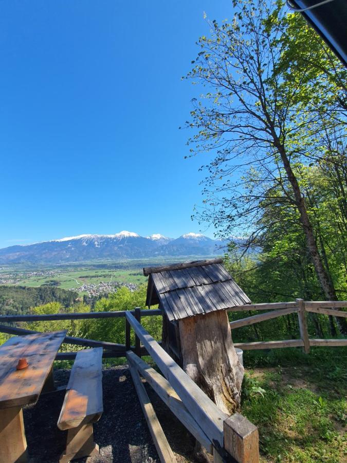 Koca Na Talezu Bed & Breakfast Ribno Bagian luar foto